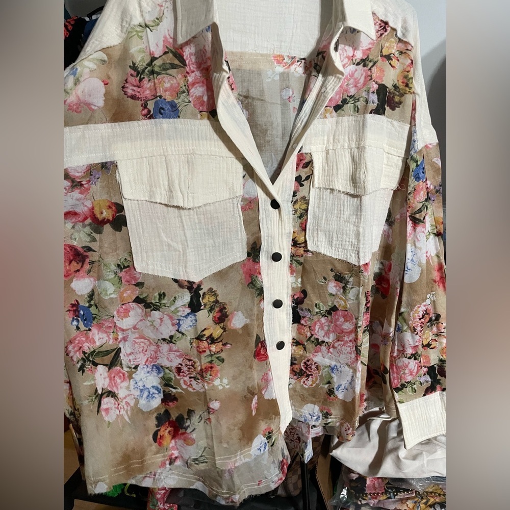 P.o.l Exposed Pockets Floral Shirt In Size Large. - Picture 5 of 13